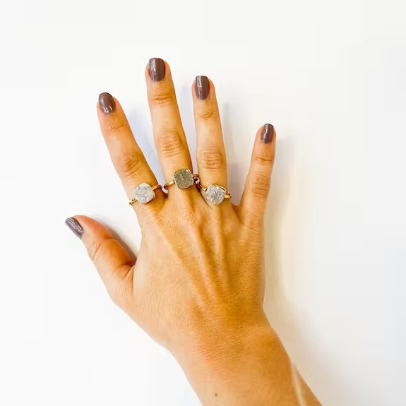 Exquisiter Amethyst-Geodenring - vergoldet